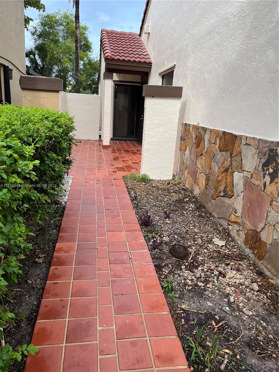 THE MOORS CLUSTER HOMES - Residential Lease