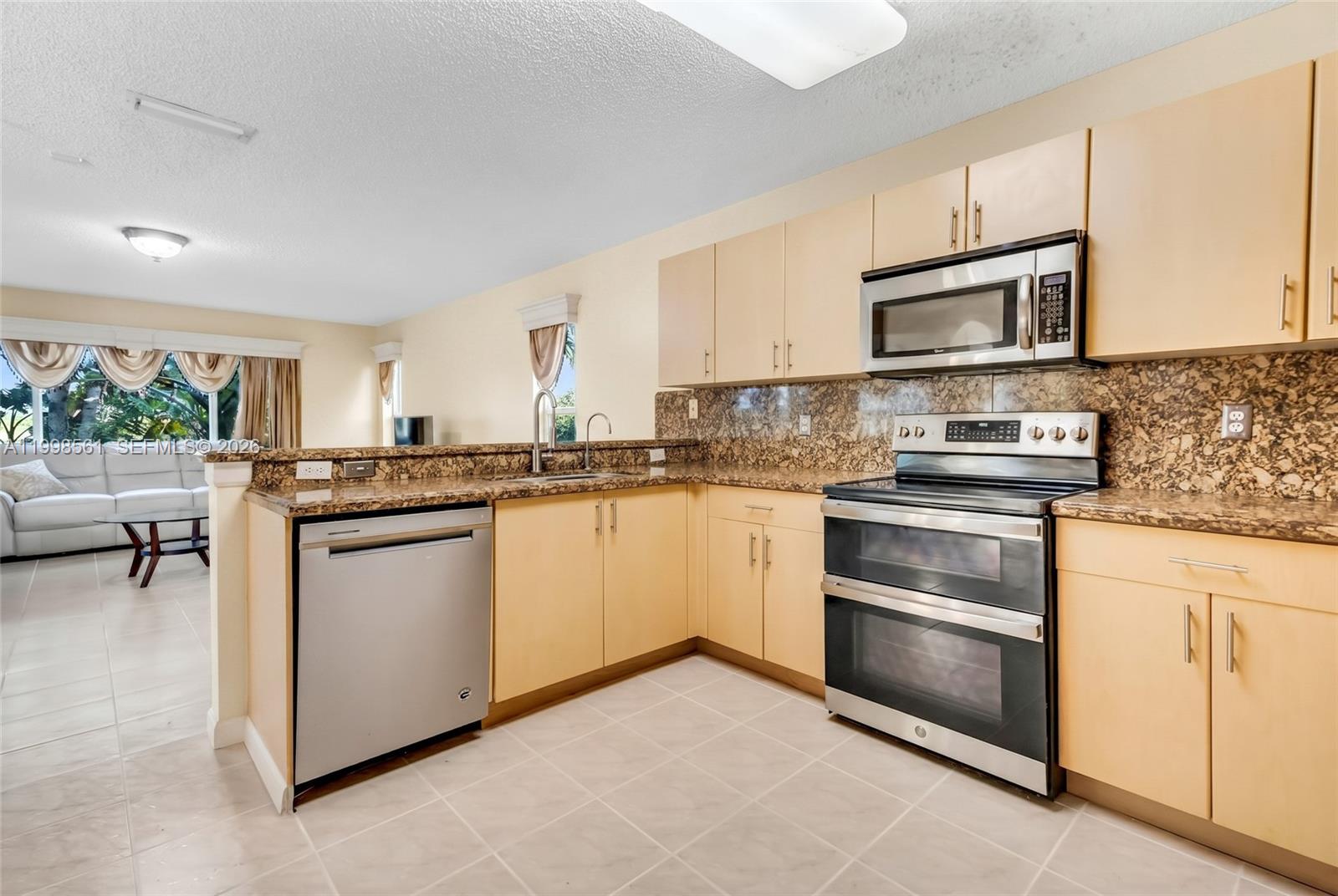 SILVER SHORES (PARCELS A - Residential