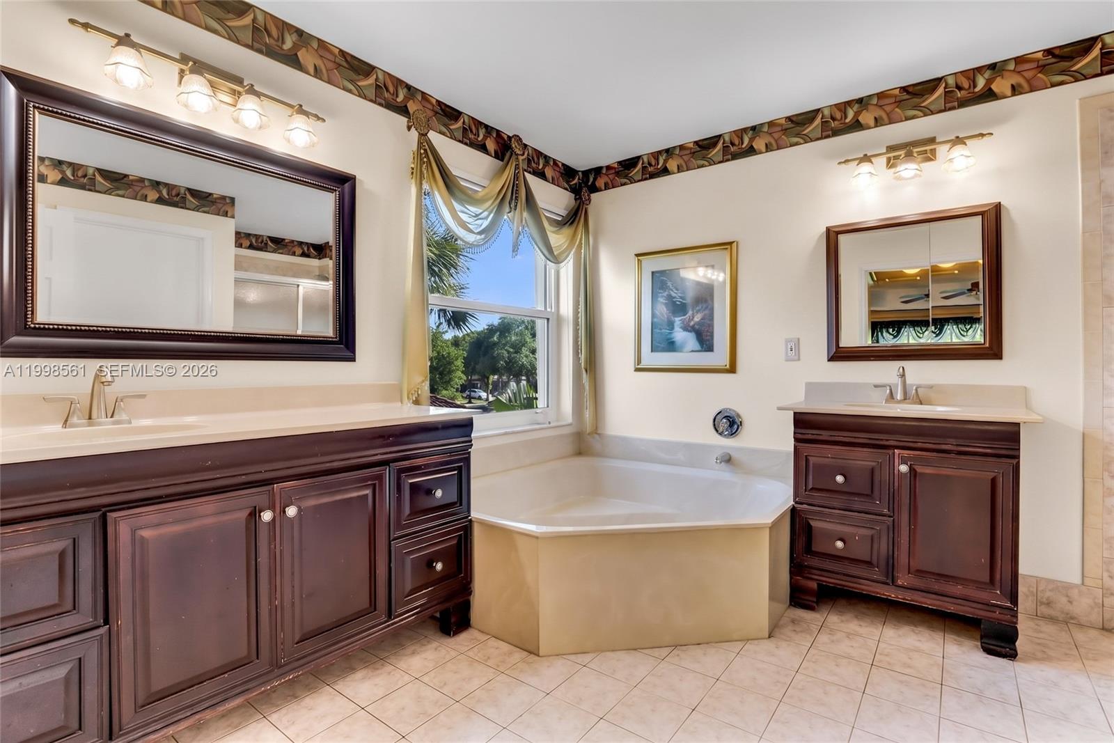 SILVER SHORES (PARCELS A - Residential