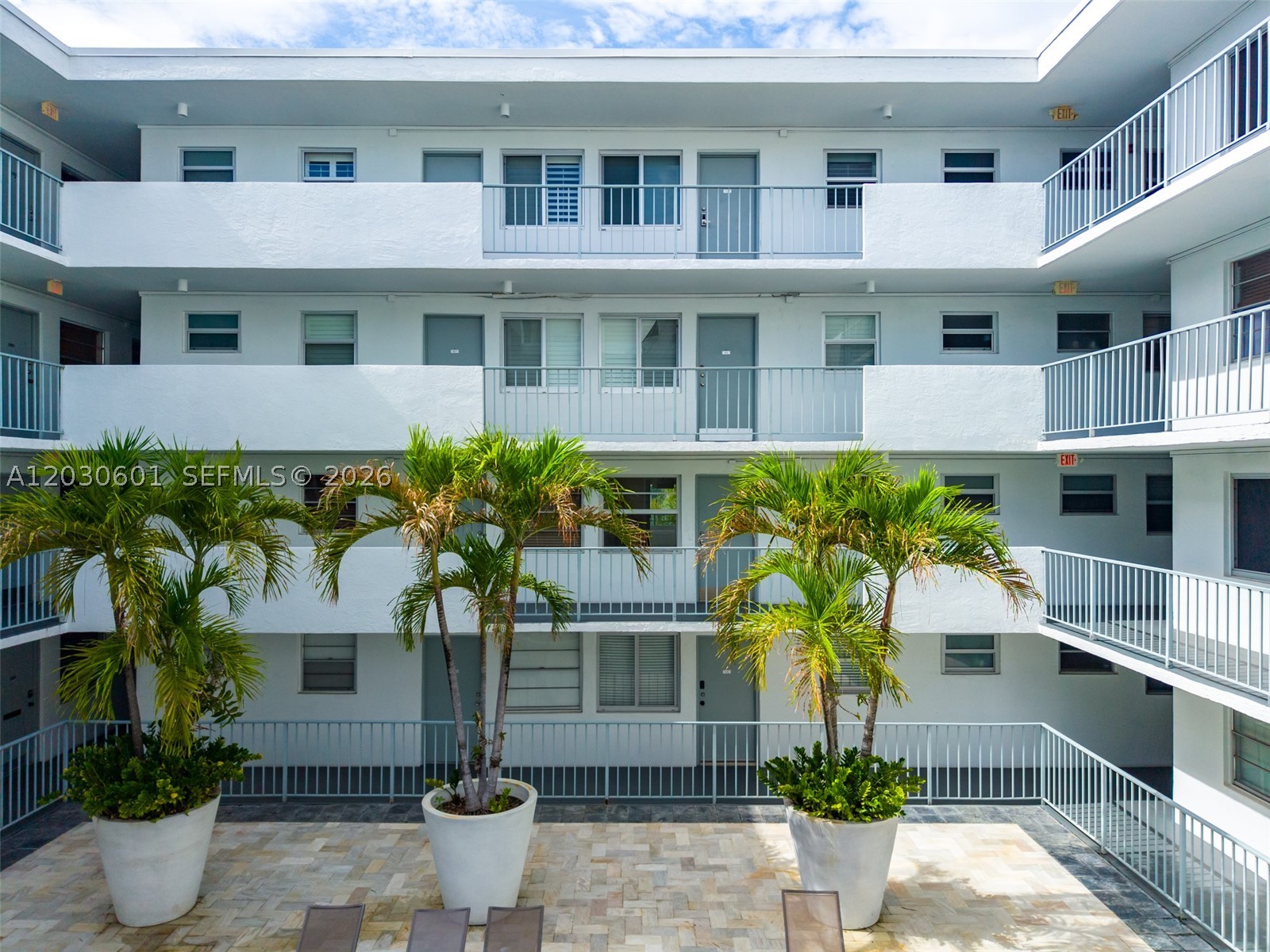 LINCOLN PLACE RESIDENCES - Residential Lease