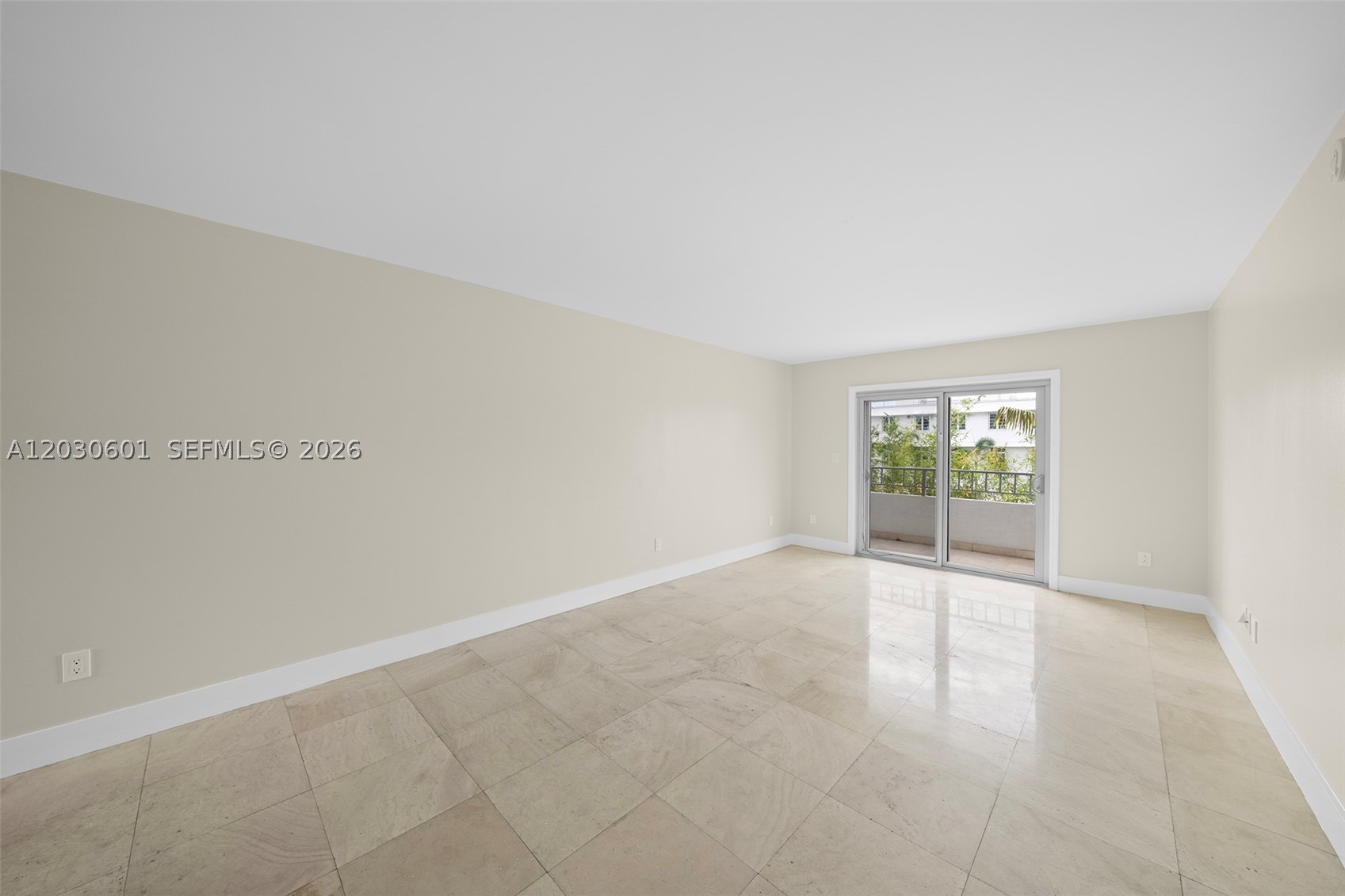 LINCOLN PLACE RESIDENCES - Residential Lease