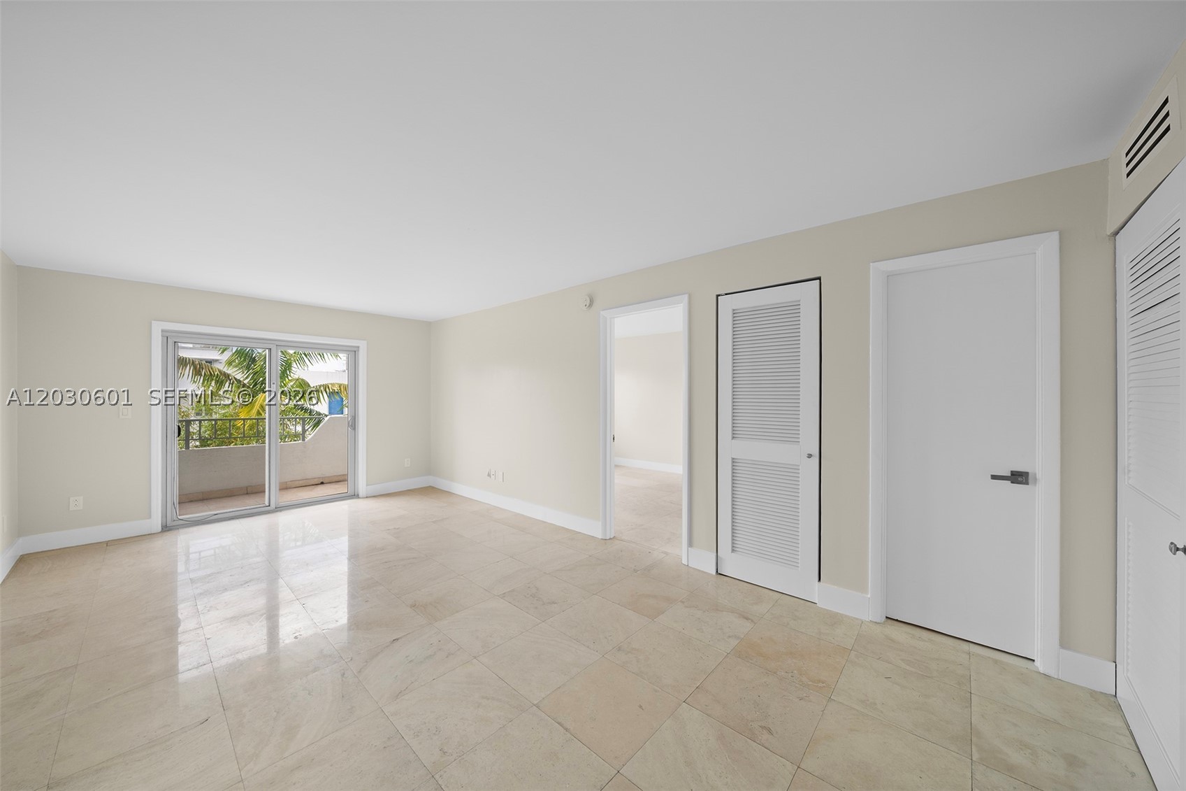 LINCOLN PLACE RESIDENCES - Residential Lease