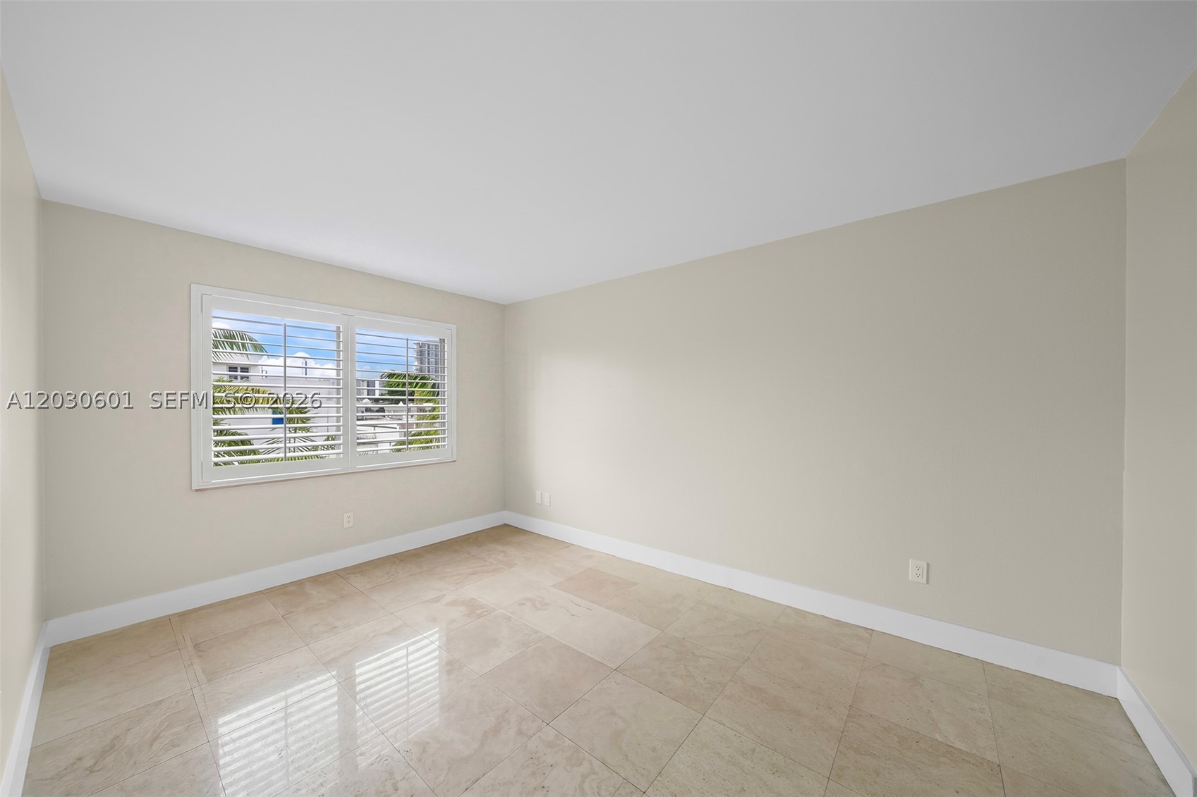 LINCOLN PLACE RESIDENCES - Residential Lease