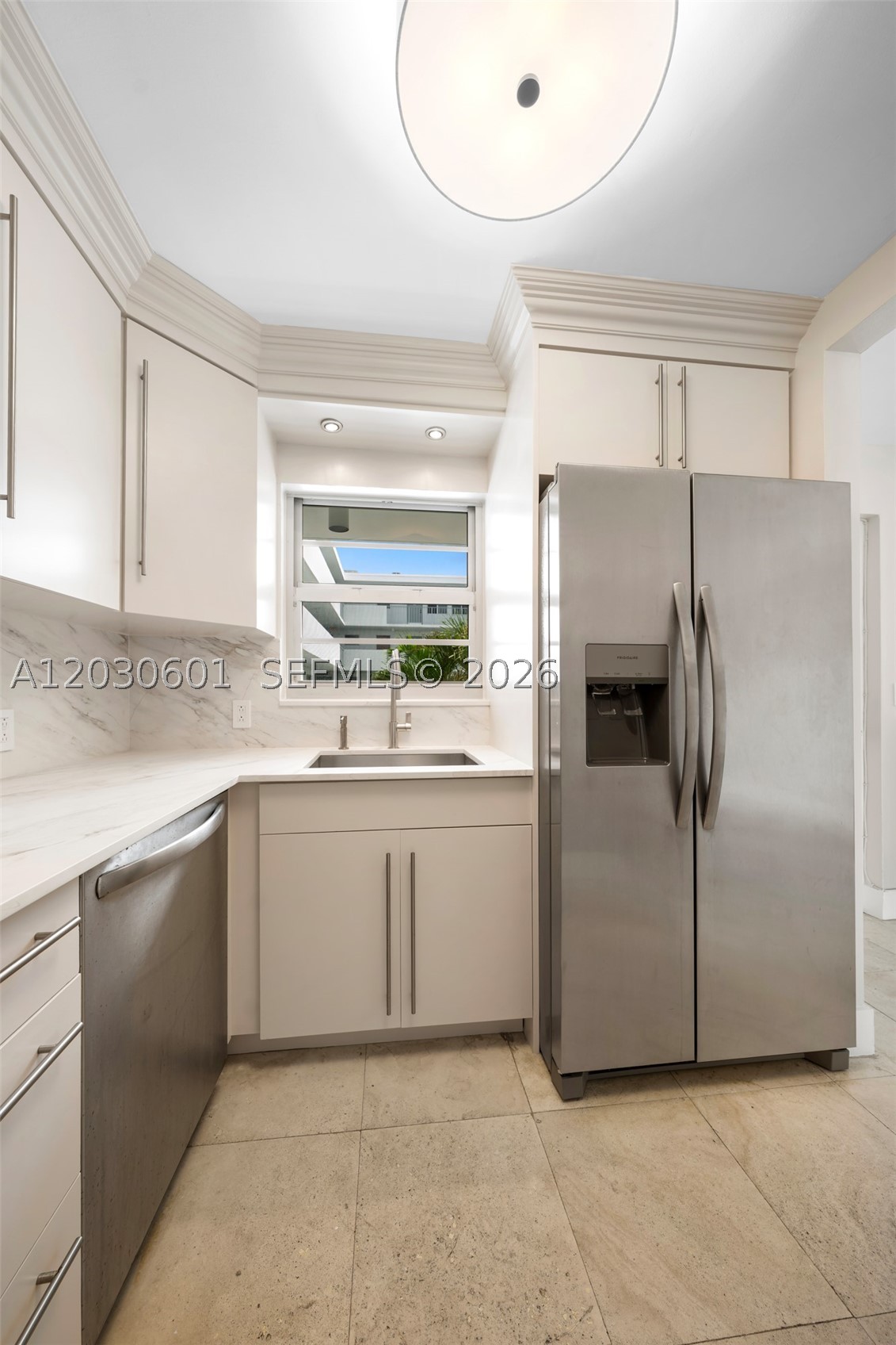 LINCOLN PLACE RESIDENCES - Residential Lease