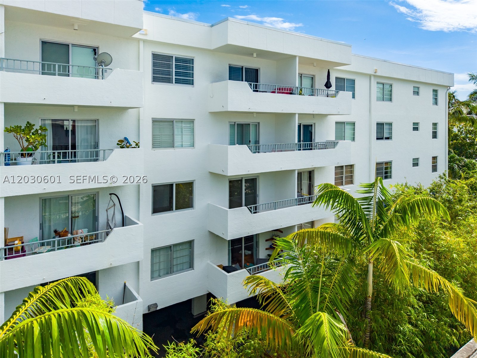 LINCOLN PLACE RESIDENCES - Residential Lease