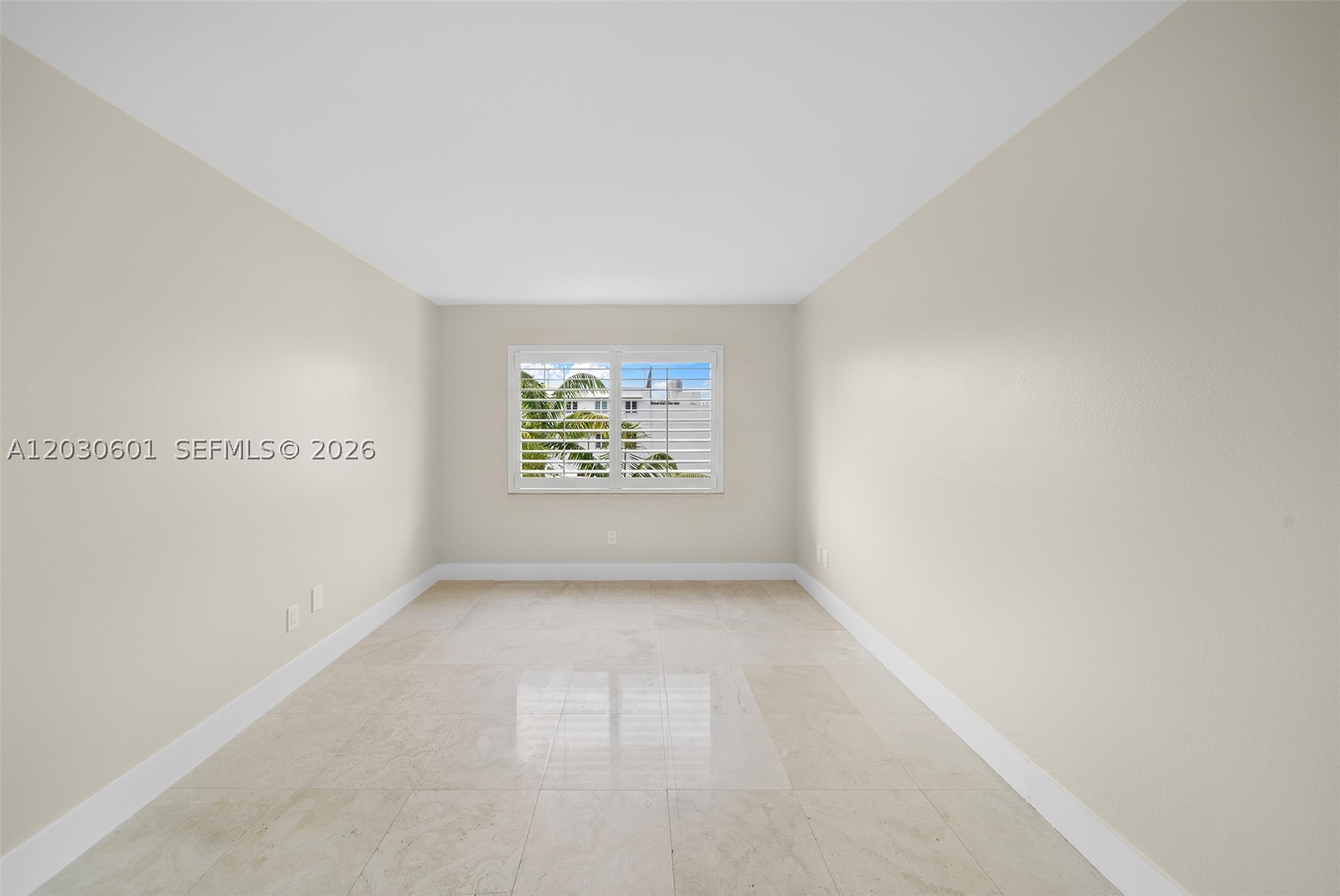 LINCOLN PLACE RESIDENCES - Residential Lease
