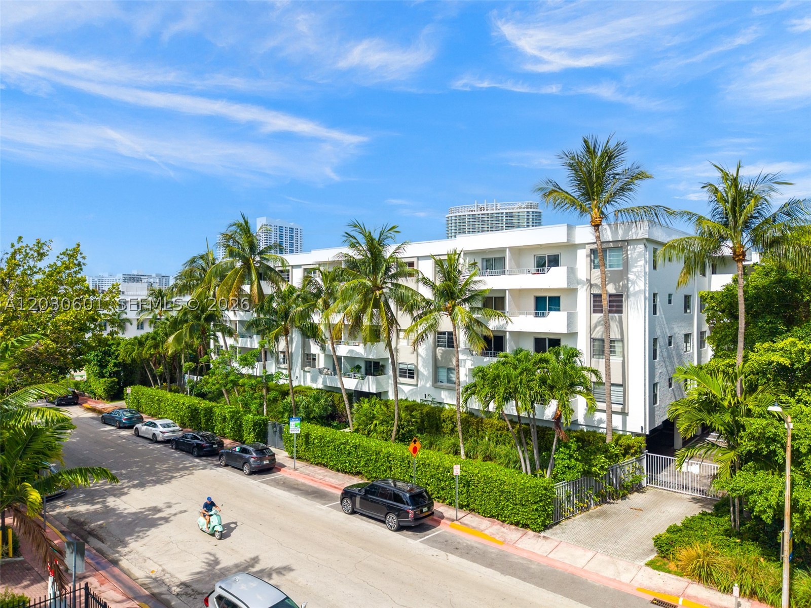 LINCOLN PLACE RESIDENCES - Residential Lease