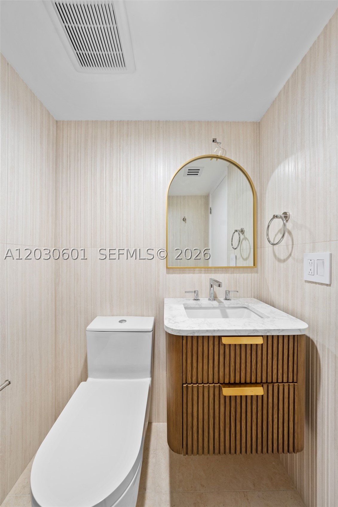 LINCOLN PLACE RESIDENCES - Residential Lease