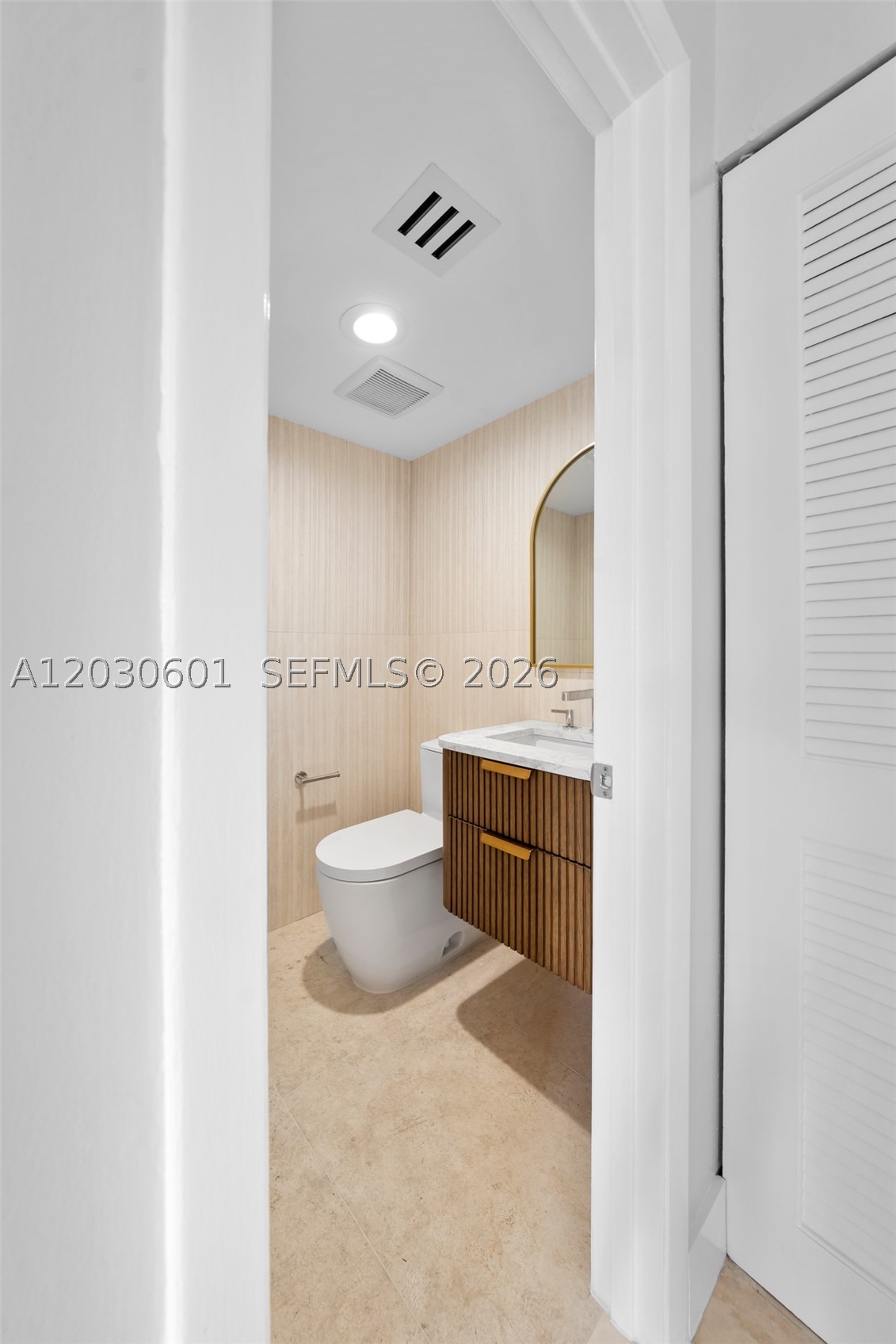 LINCOLN PLACE RESIDENCES - Residential Lease