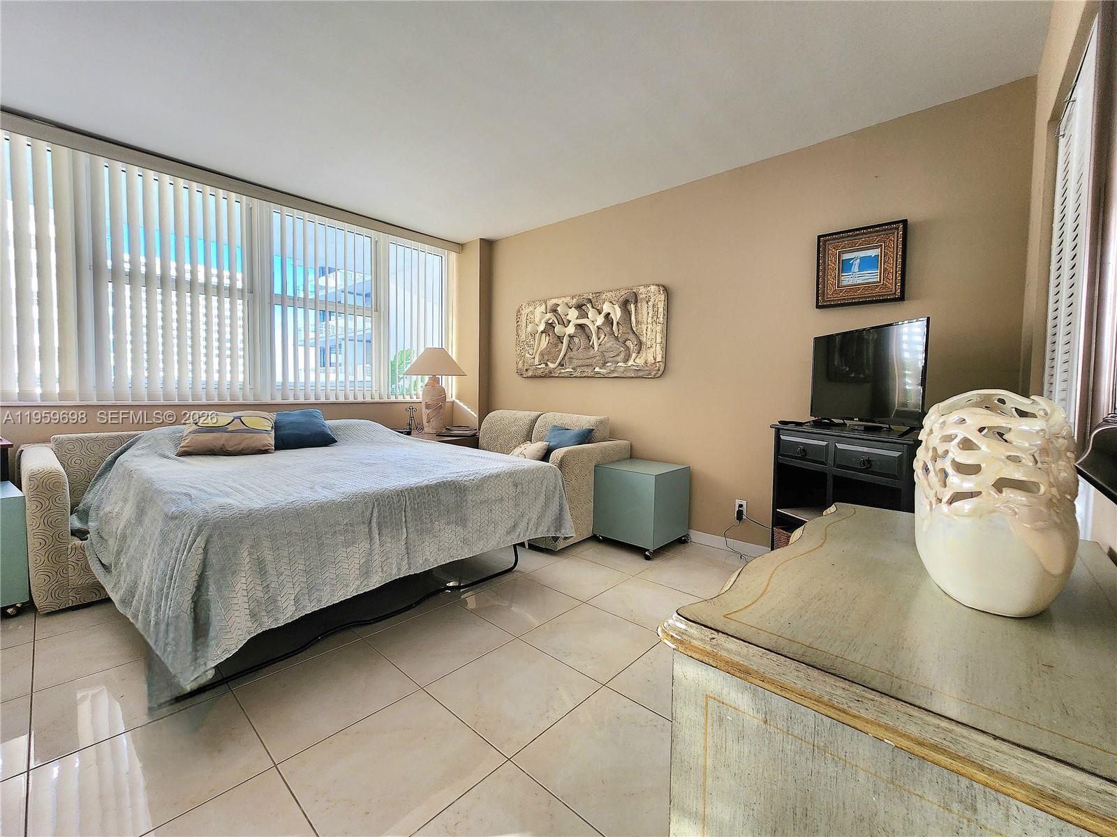 PARKER PLAZA CONDO ESTATE - Residential