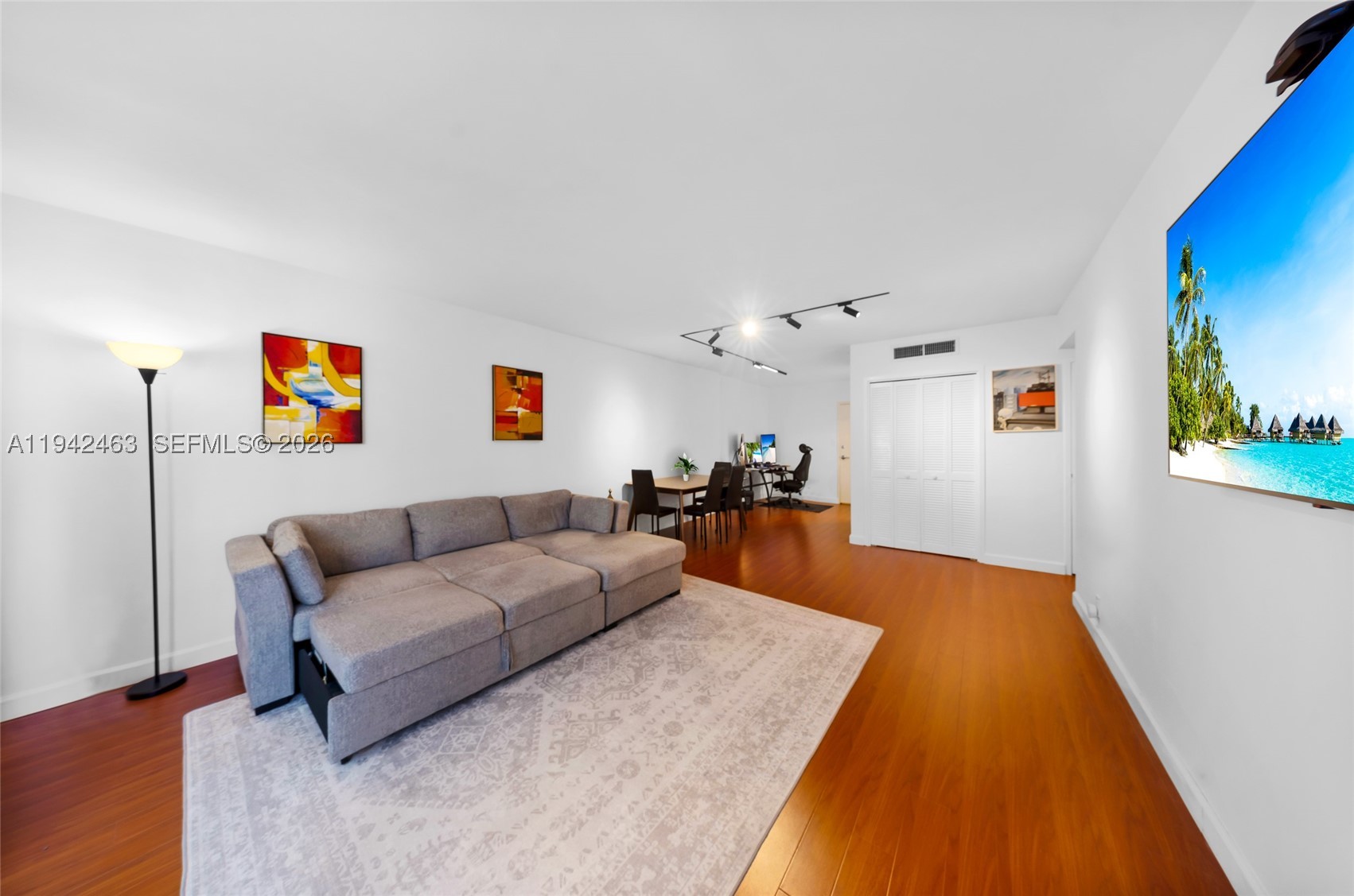 MIRADOR 1200 CONDO - Residential
