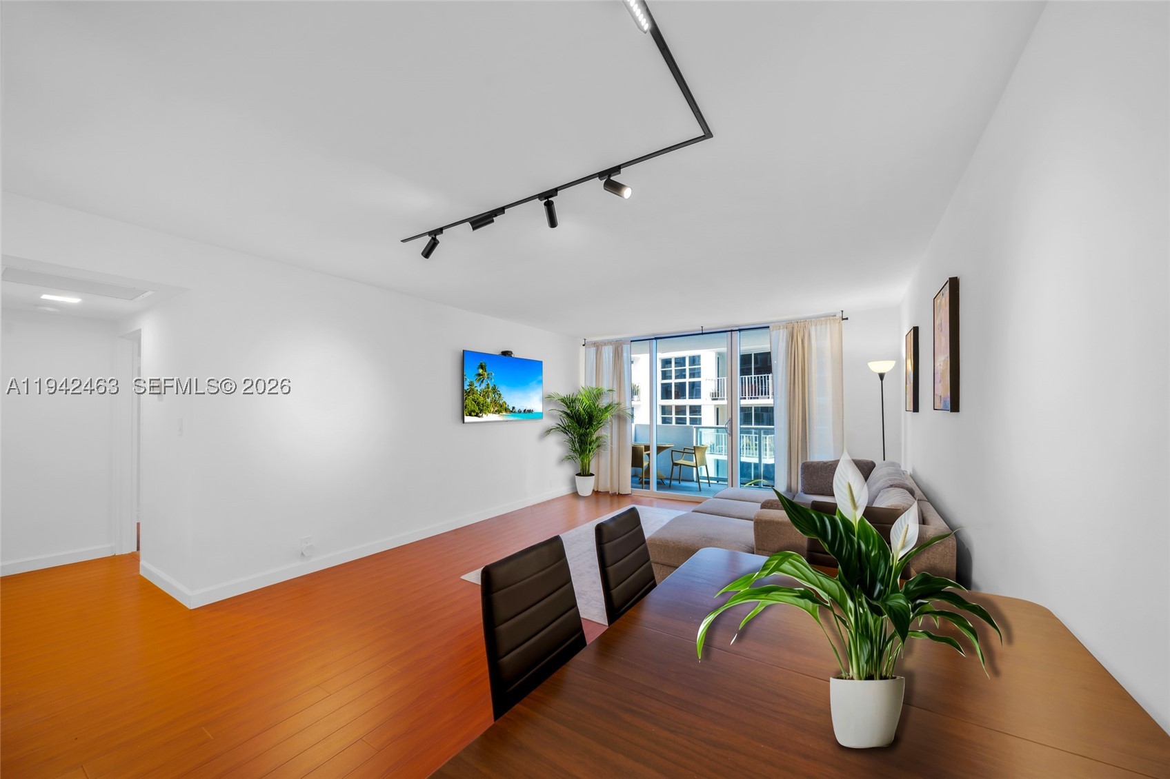 MIRADOR 1200 CONDO - Residential
