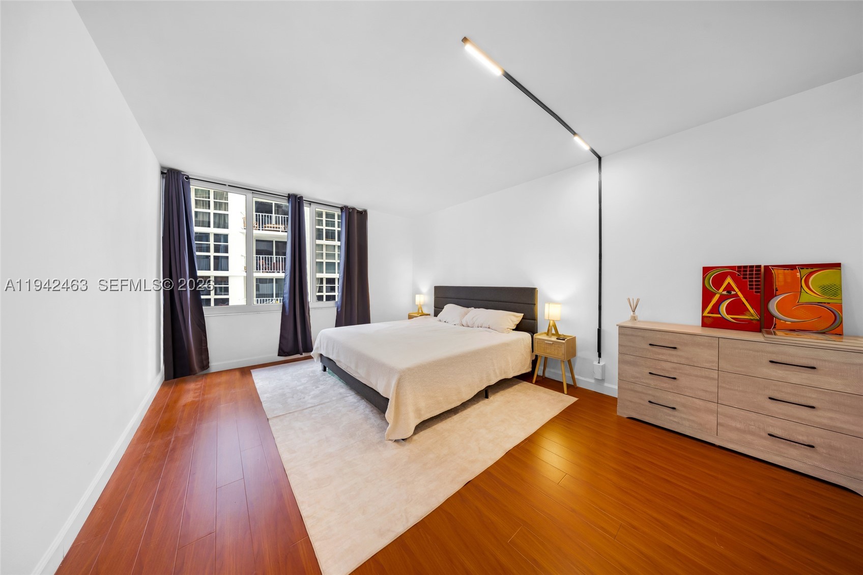 MIRADOR 1200 CONDO - Residential