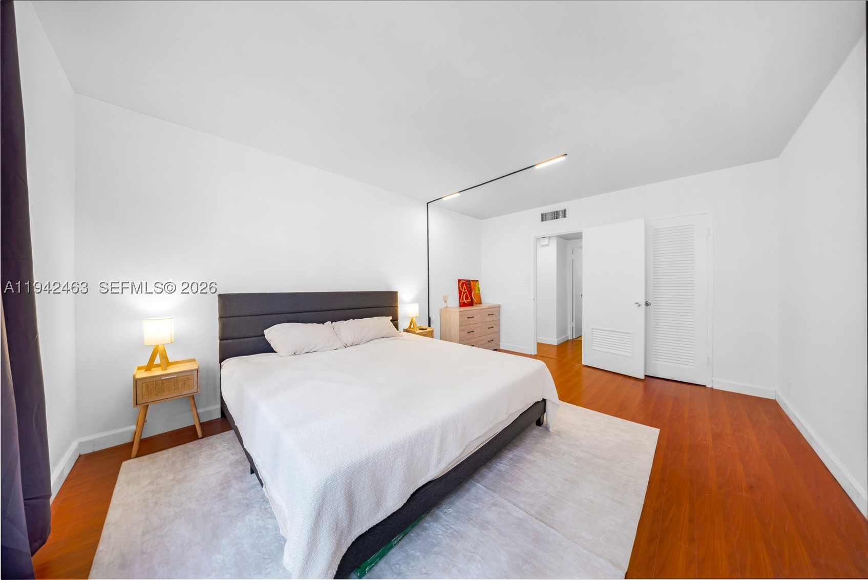 MIRADOR 1200 CONDO - Residential