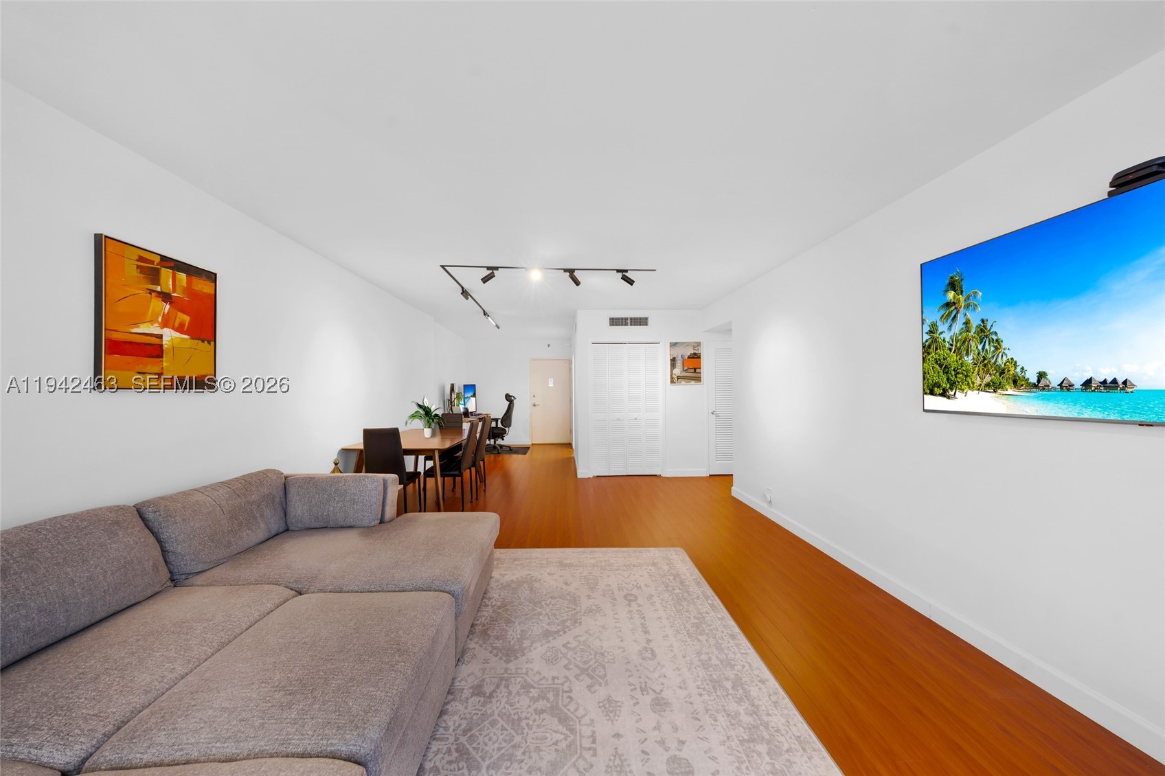 MIRADOR 1200 CONDO - Residential