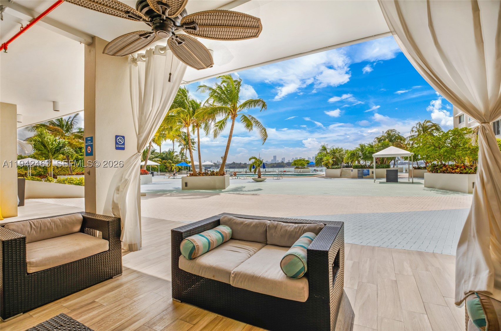 MIRADOR 1200 CONDO - Residential