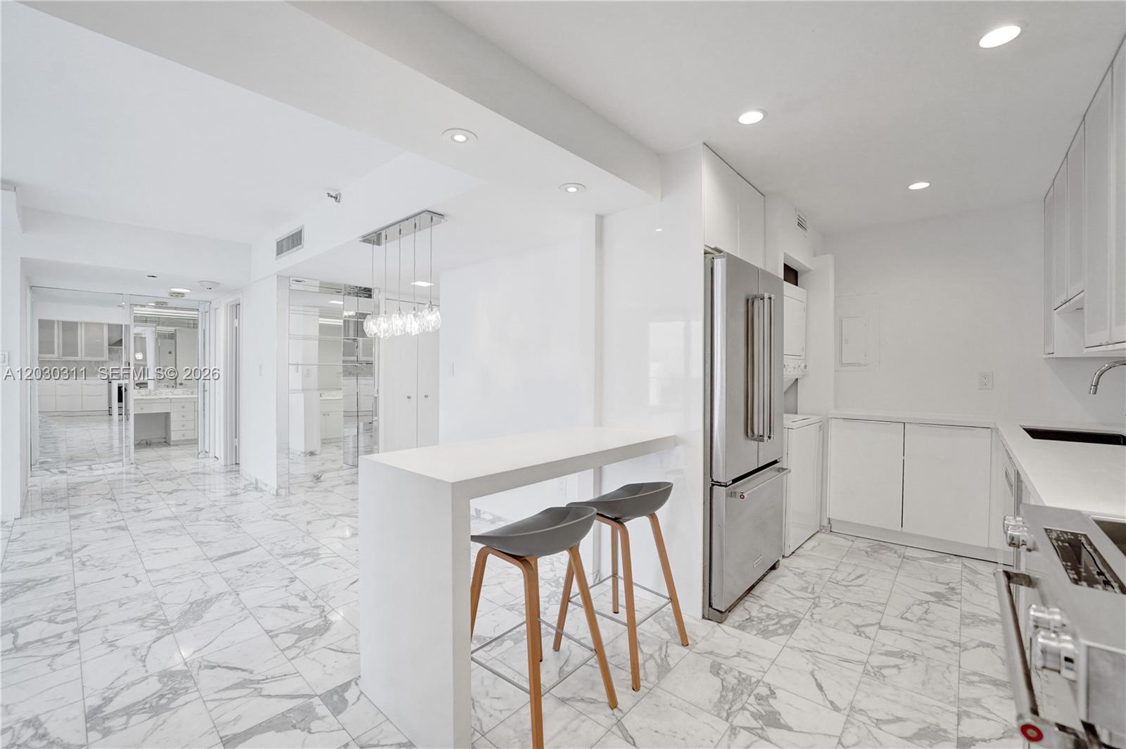 TURNBERRY ISLE CONDO - Residential Lease