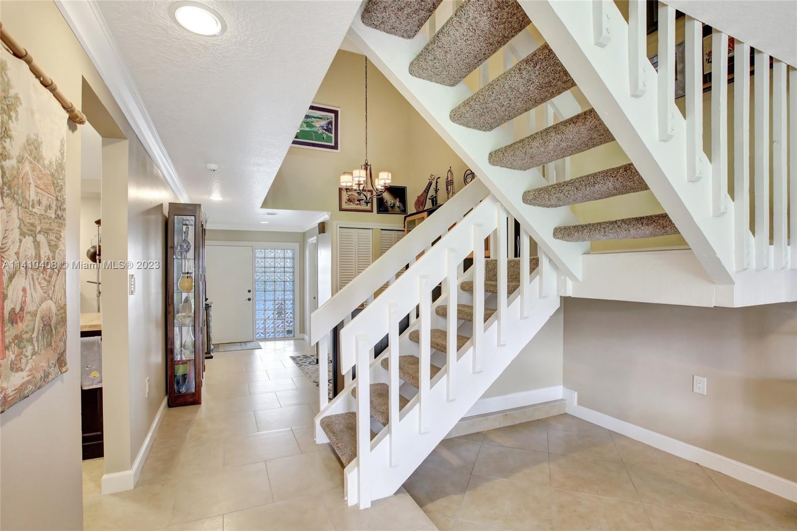 FAIRWAY COVE - Residential