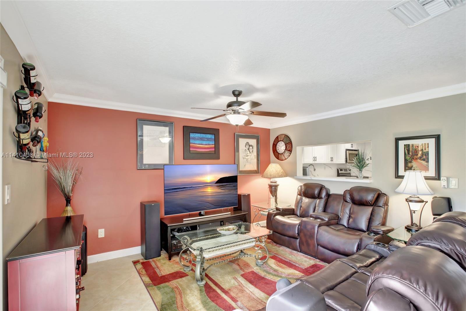 FAIRWAY COVE - Residential