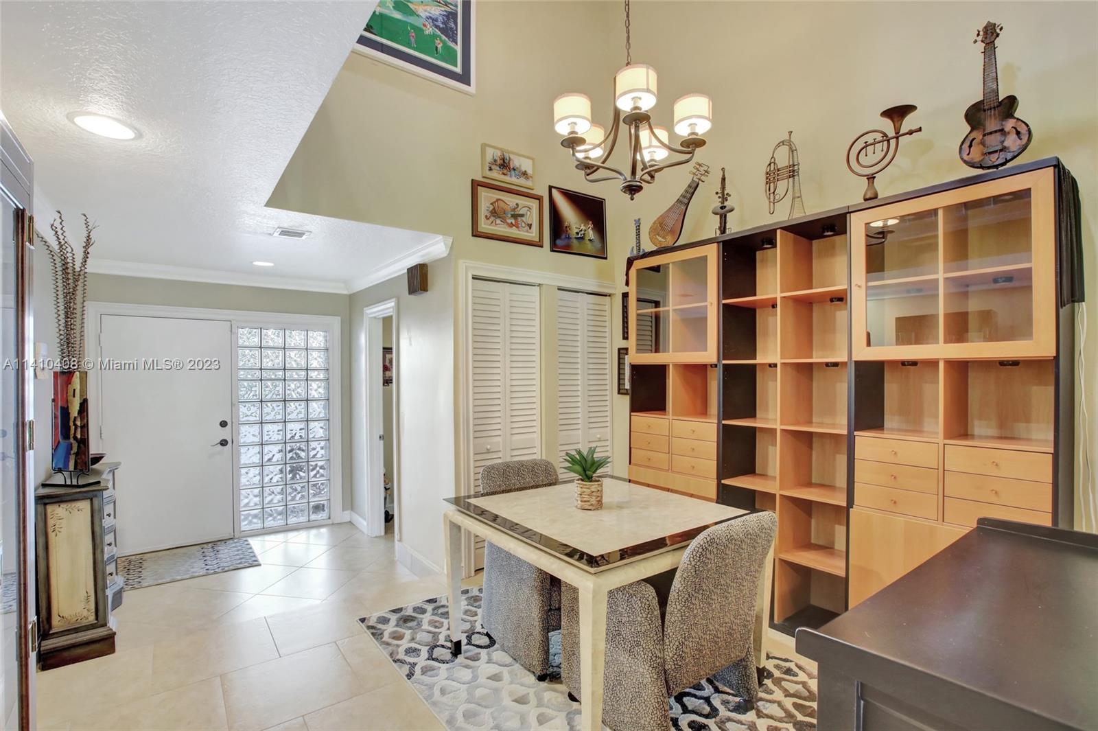 FAIRWAY COVE - Residential