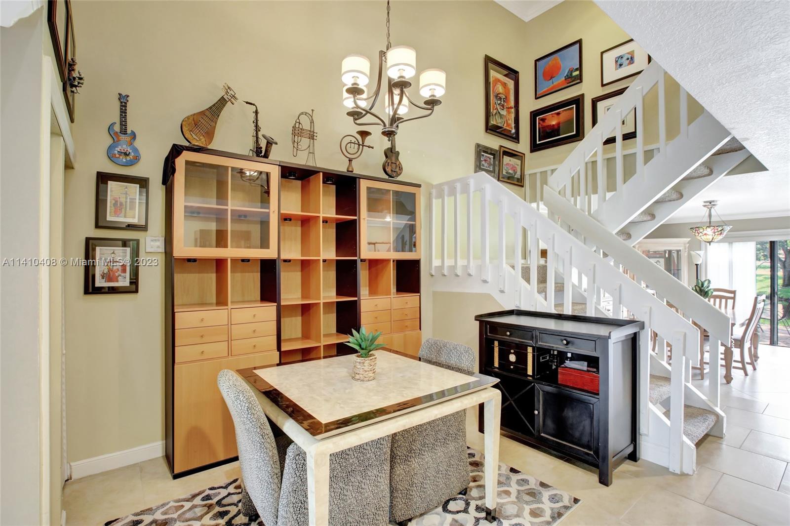 FAIRWAY COVE - Residential
