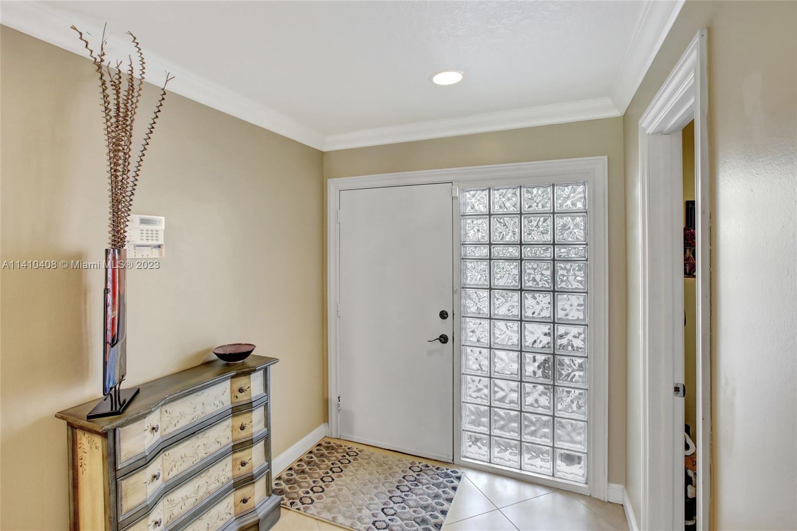 FAIRWAY COVE - Residential