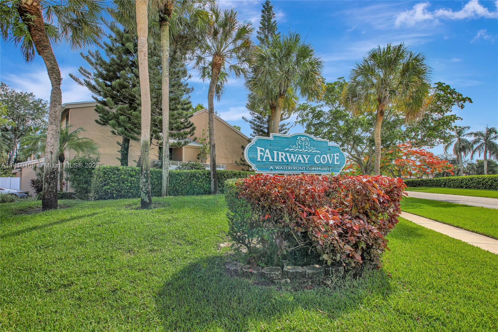 FAIRWAY COVE - Residential