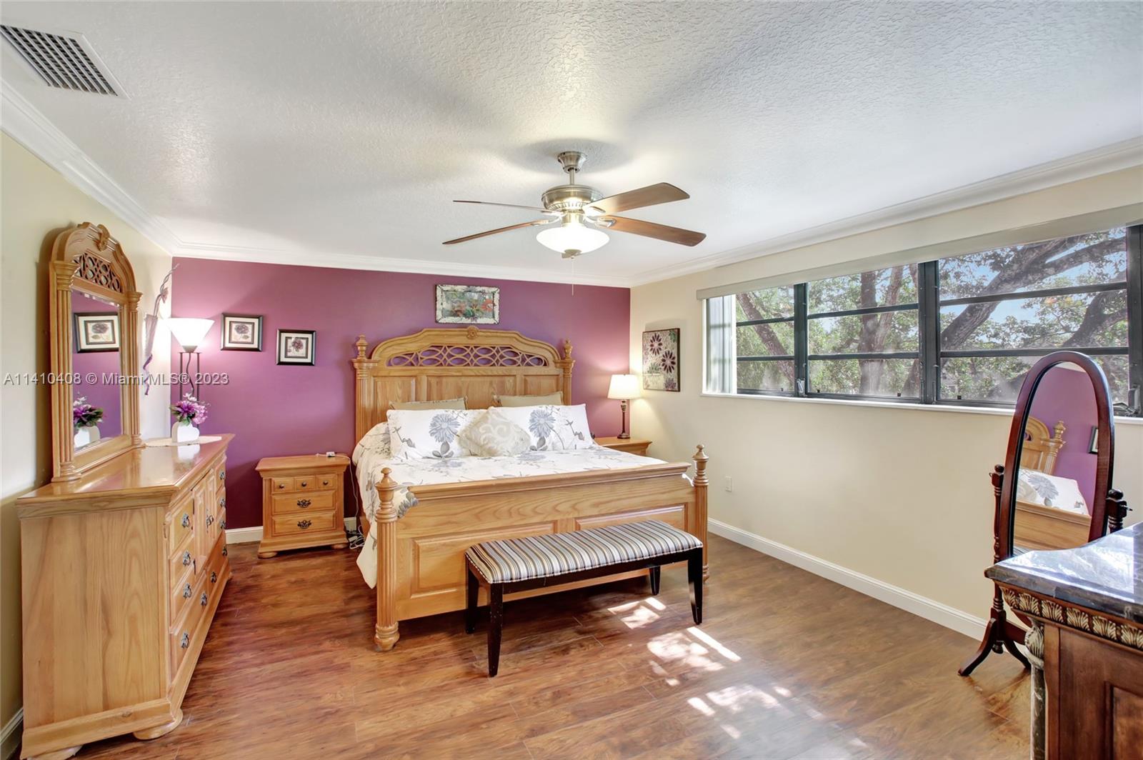 FAIRWAY COVE - Residential
