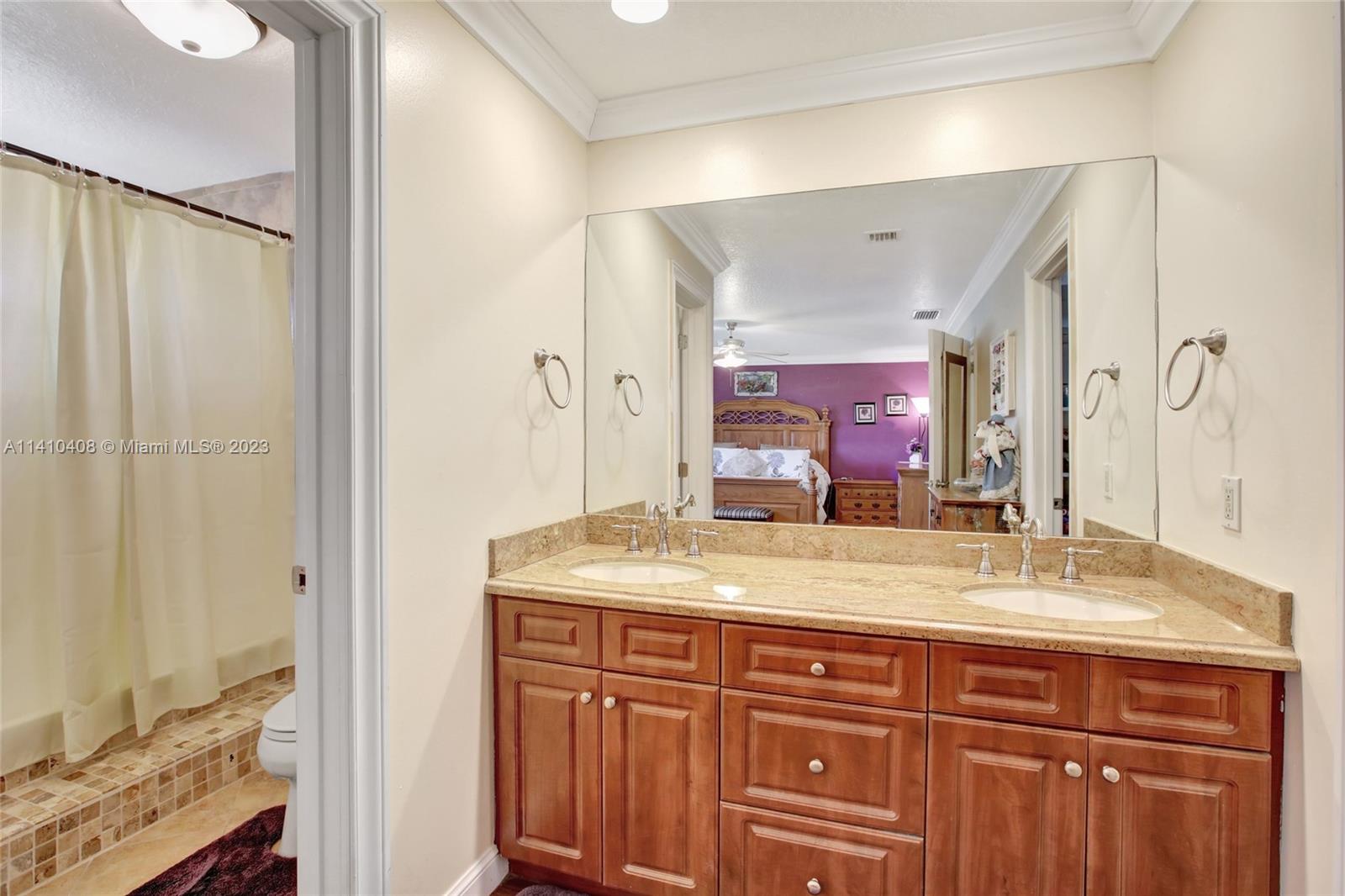 FAIRWAY COVE - Residential