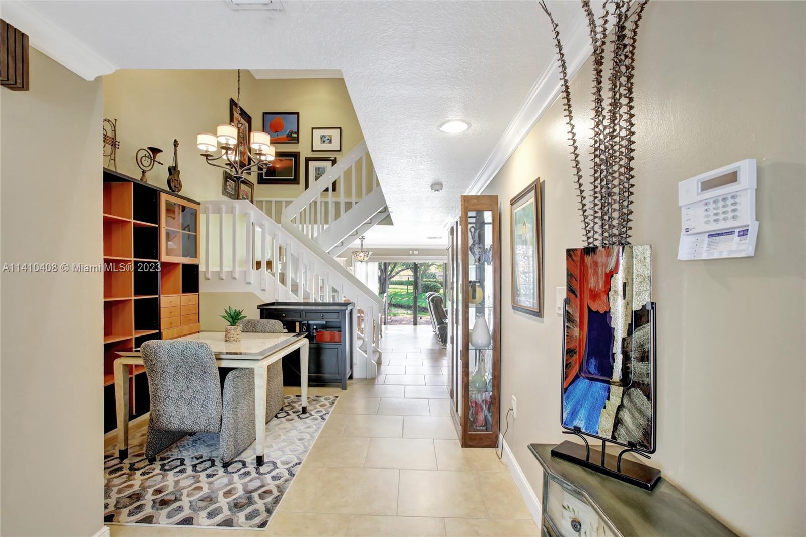 FAIRWAY COVE - Residential