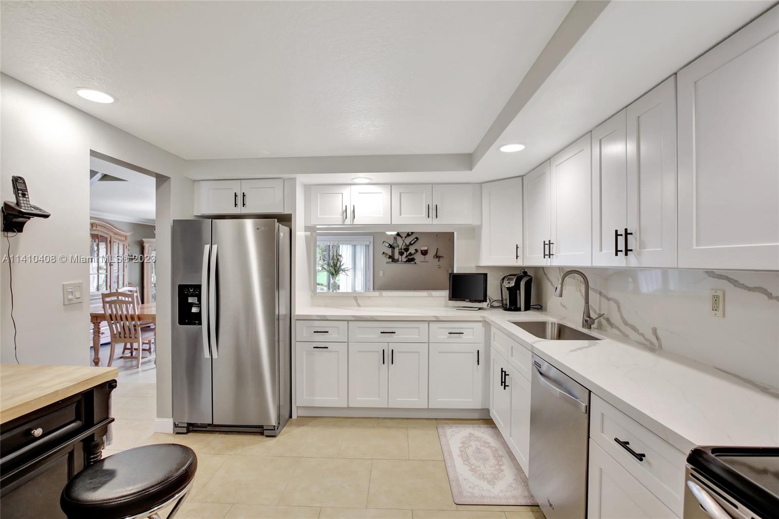FAIRWAY COVE - Residential