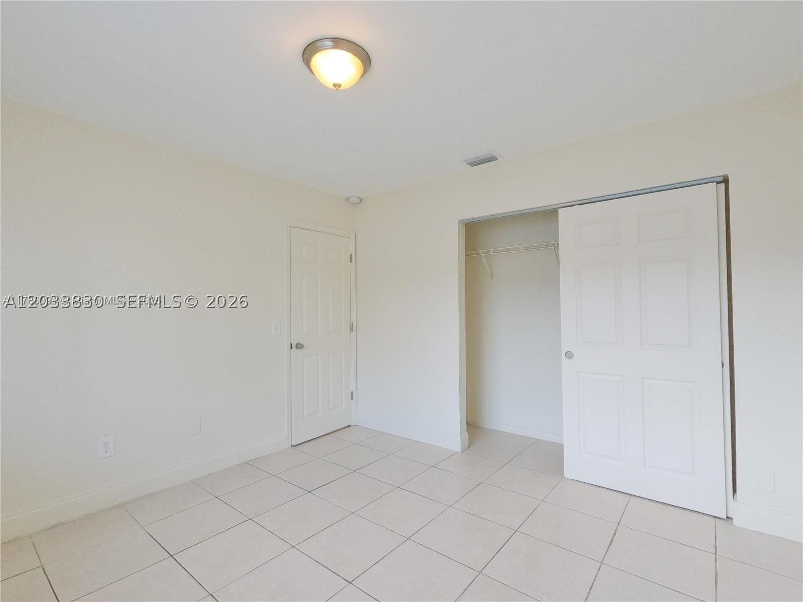 PALM BEACH FARMS CO 7 - Residential Lease