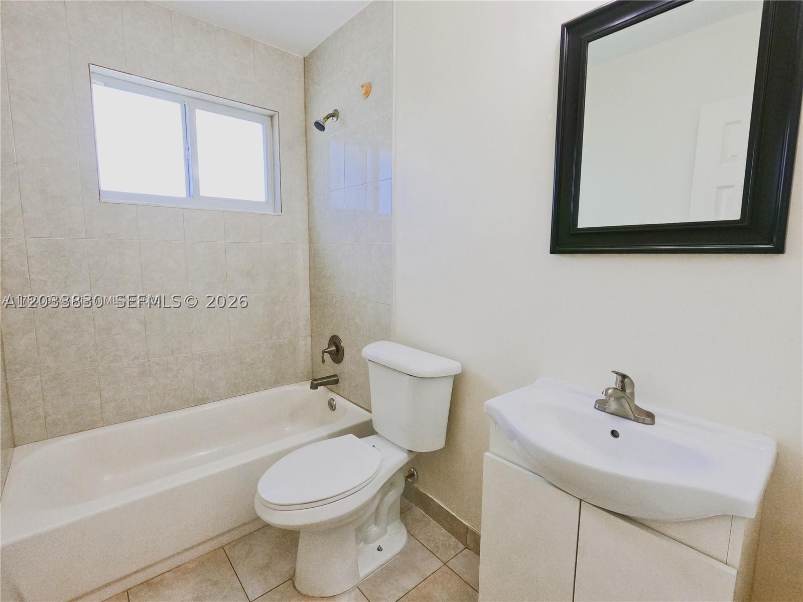 PALM BEACH FARMS CO 7 - Residential Lease
