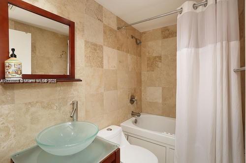 VILLA BRICKELL CONDO - Residential Lease