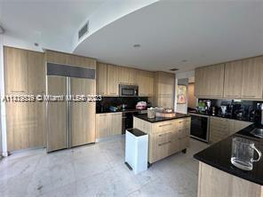 CARBONELL CONDO - Residential Lease
