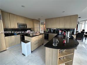 CARBONELL CONDO - Residential Lease