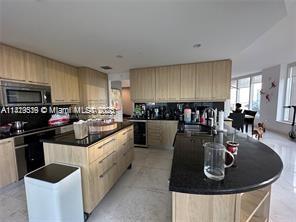 CARBONELL CONDO - Residential Lease
