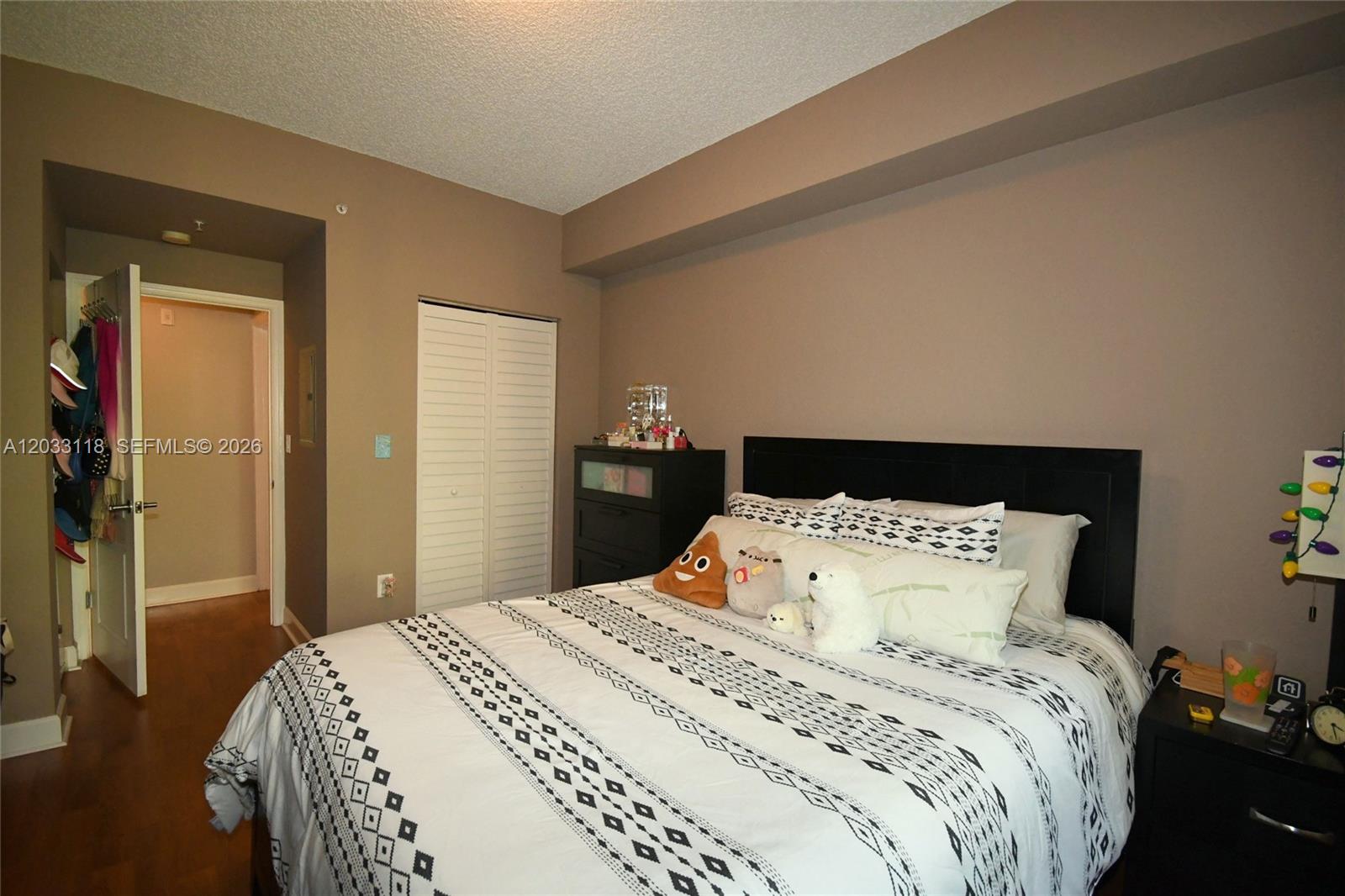 VALENCIA CONDO - Residential Lease