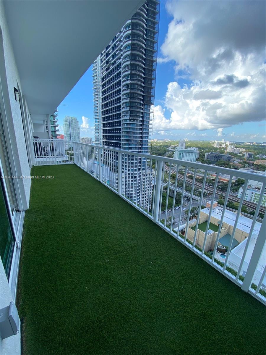 VUE AT BRICKELL CONDO - Residential Lease