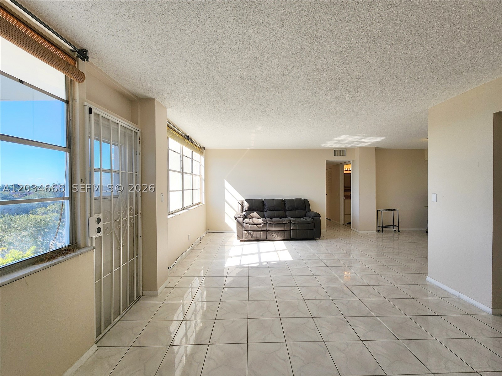 CRESTVIEW TOWERS CONDO - Residential