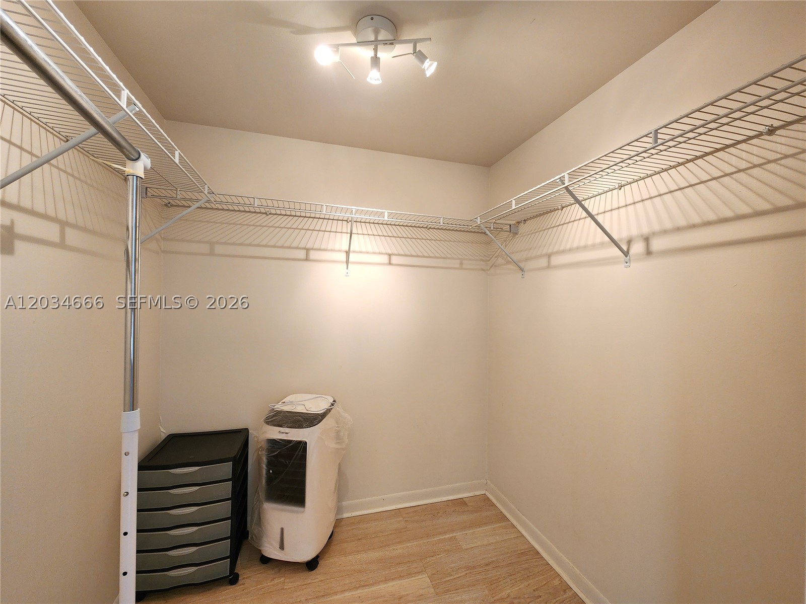 CRESTVIEW TOWERS CONDO - Residential