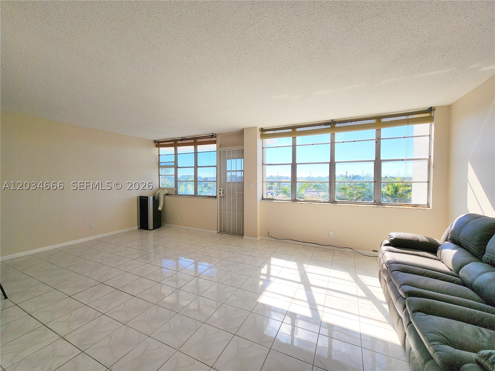 CRESTVIEW TOWERS CONDO - Residential