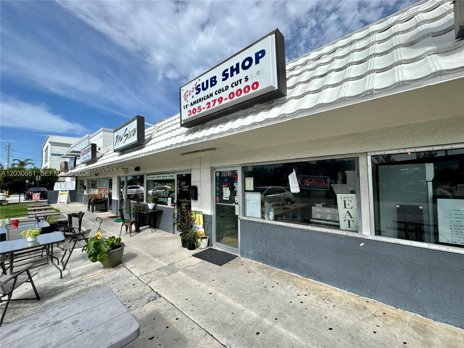 Excellent opportunity to own a well-established sub shop in a prime location directly across from Pinecrest and Continental Park, just minutes from Dadeland Mall. This turnkey business has been serving the community for nearly 50 years and includes a fully equipped kitchen with hood system and grease trap in place. Current lease is only $2,900/month. Award-winning operation with strong local presence and excellent growth potential. Ideal for an owner-operator or investor looking to step into a long-standing, successful business.