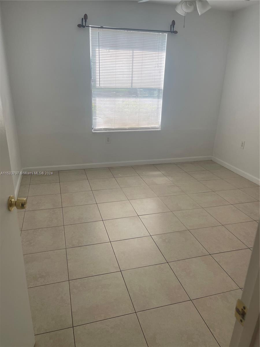 BISCAYNE BEACH CLUB CONDO - Residential