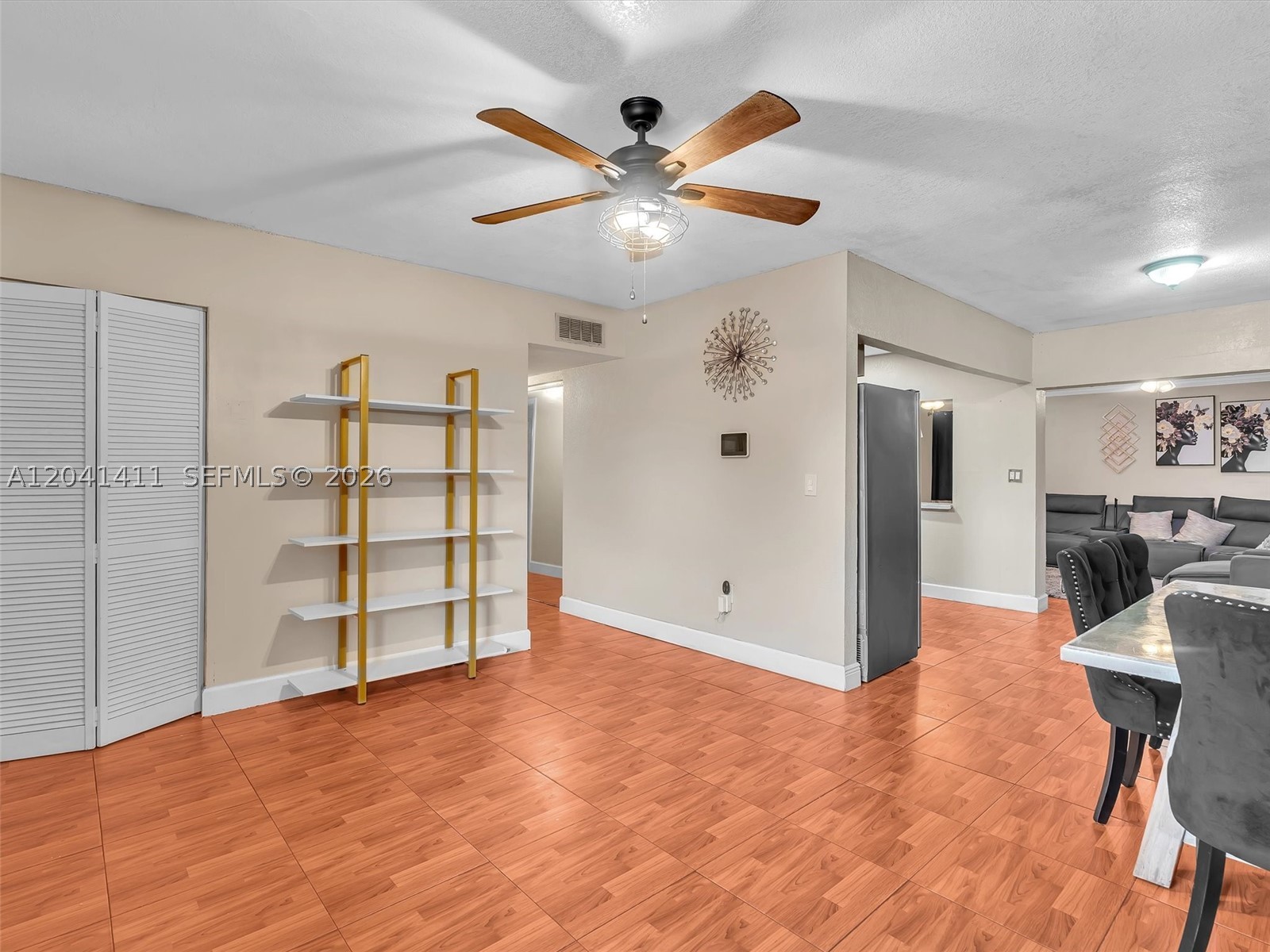 MIAMI GARDENS MANOR SEC 4 - Residential