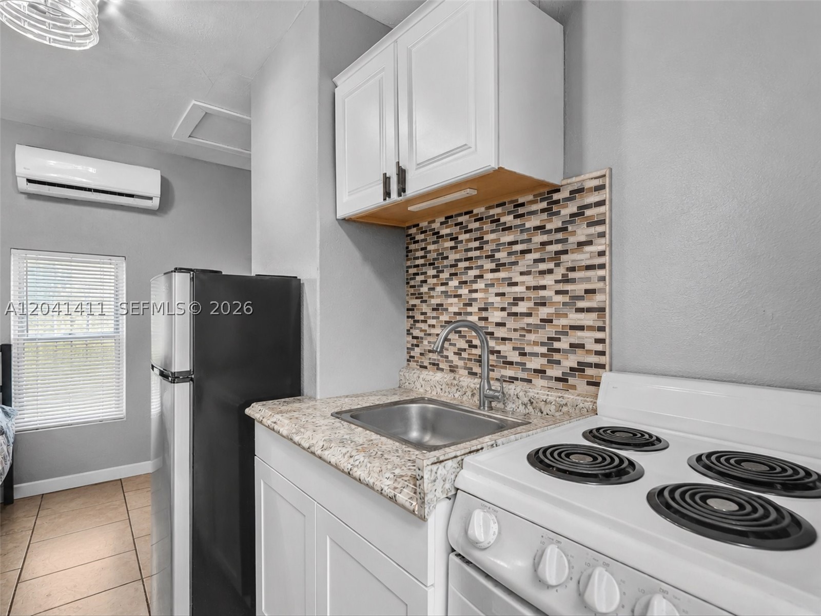 MIAMI GARDENS MANOR SEC 4 - Residential