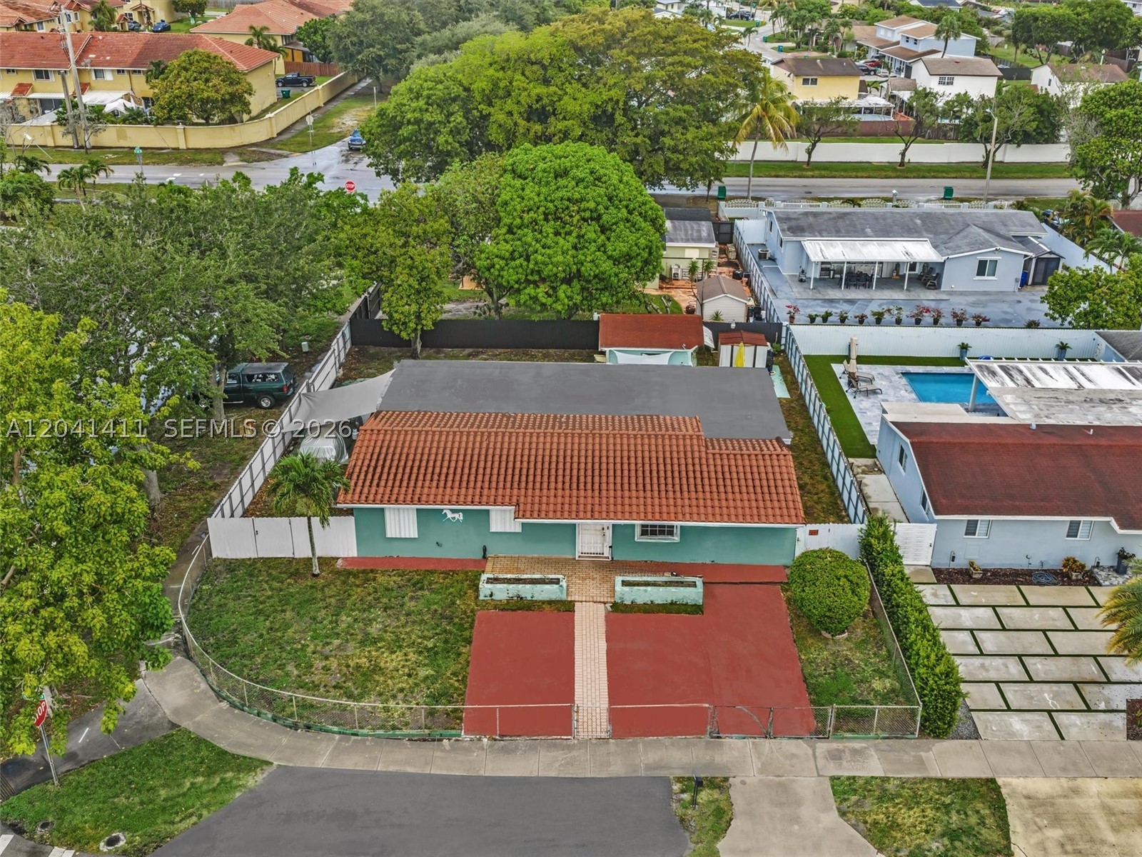 MIAMI GARDENS MANOR SEC 4 - Residential