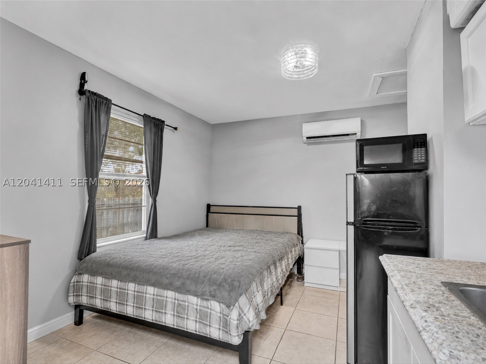 MIAMI GARDENS MANOR SEC 4 - Residential