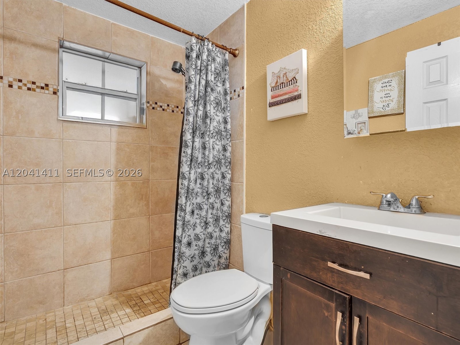 MIAMI GARDENS MANOR SEC 4 - Residential