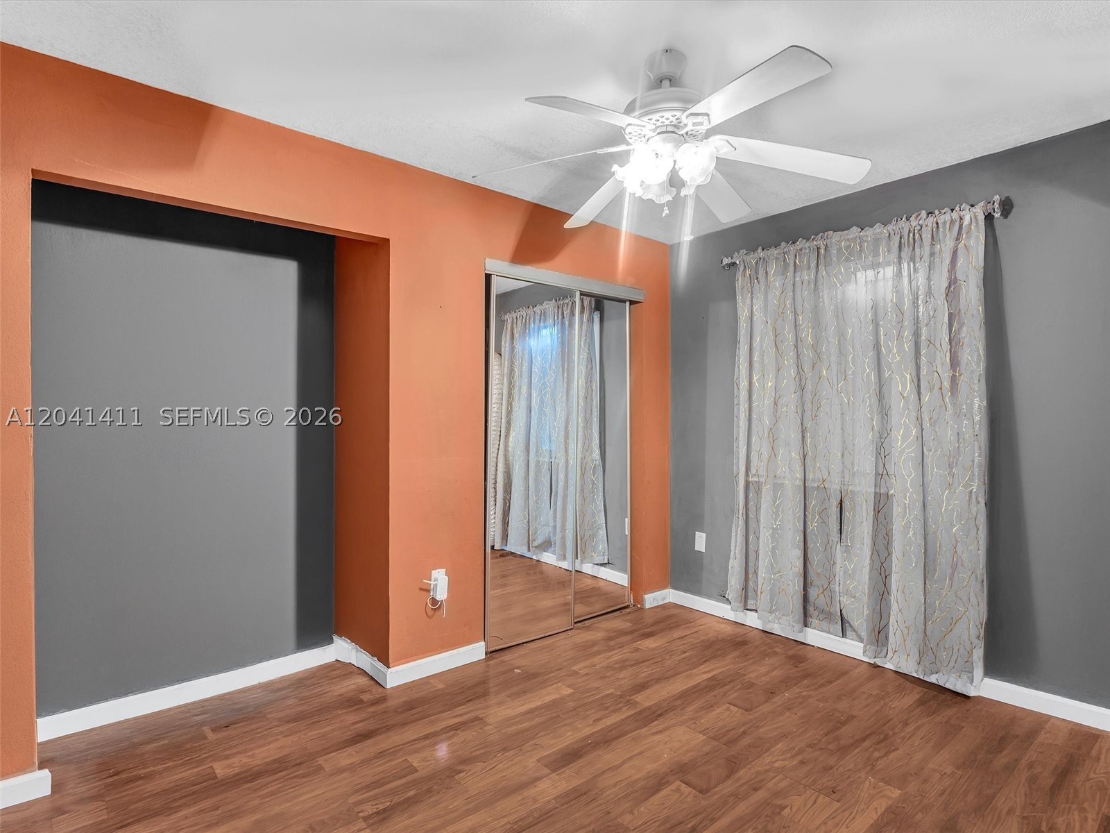 MIAMI GARDENS MANOR SEC 4 - Residential